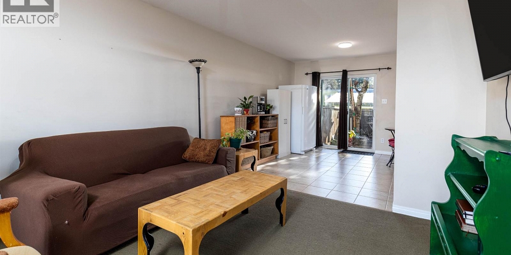 5 2705 KALUM STREET Terrace Photo 4 5 2705 KALUM STREET Terrace Photo 4